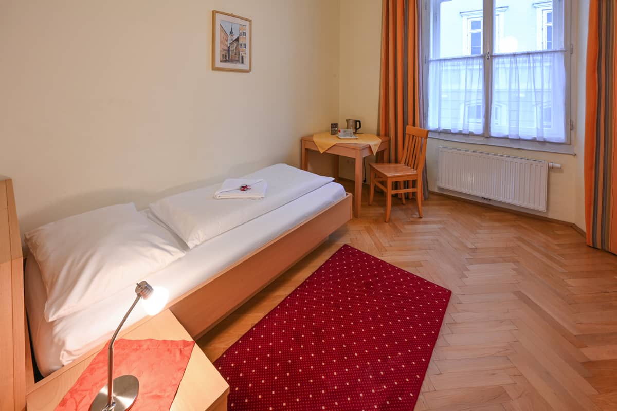 2025 Gaestehaus im Priesterseminar Salzburg ©Naghshi 54